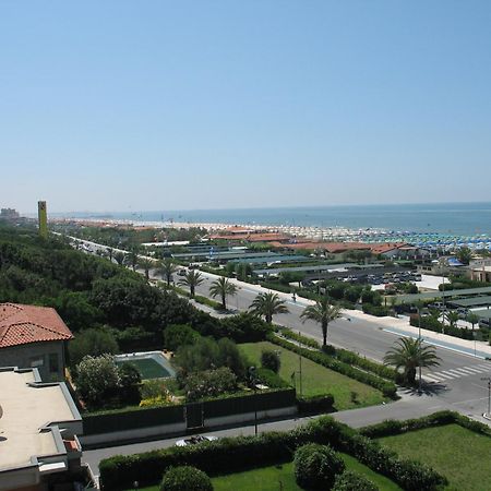 Hotel Bixio Lido di Camaiore Eksteriør bilde