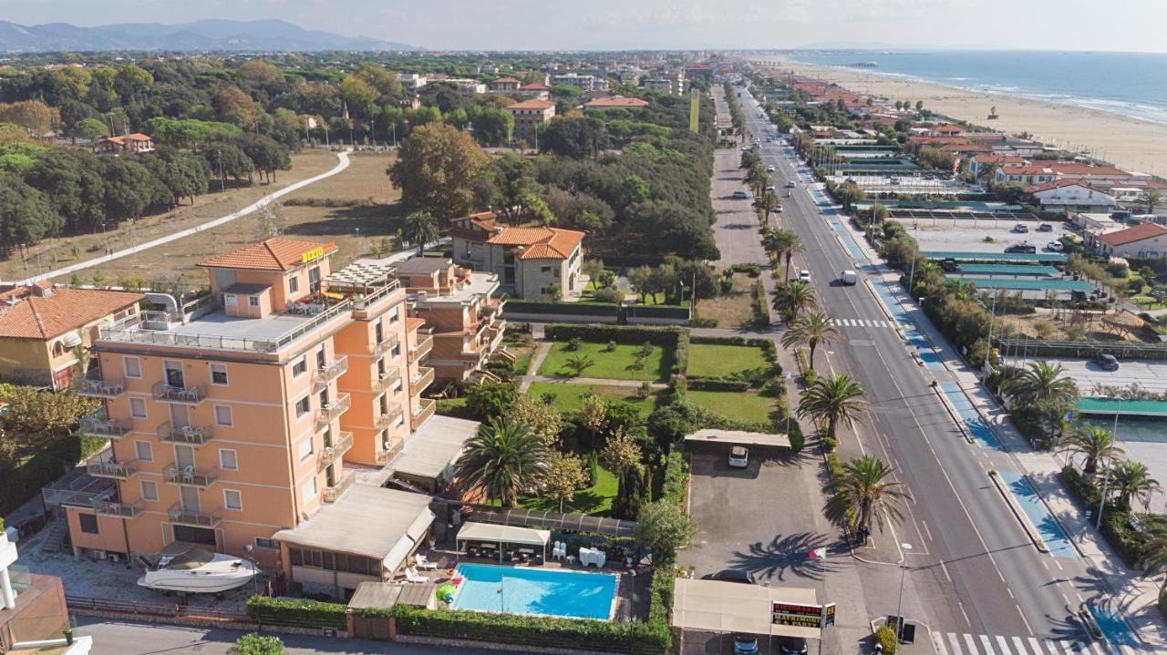 Hotel Bixio Lido di Camaiore Eksteriør bilde